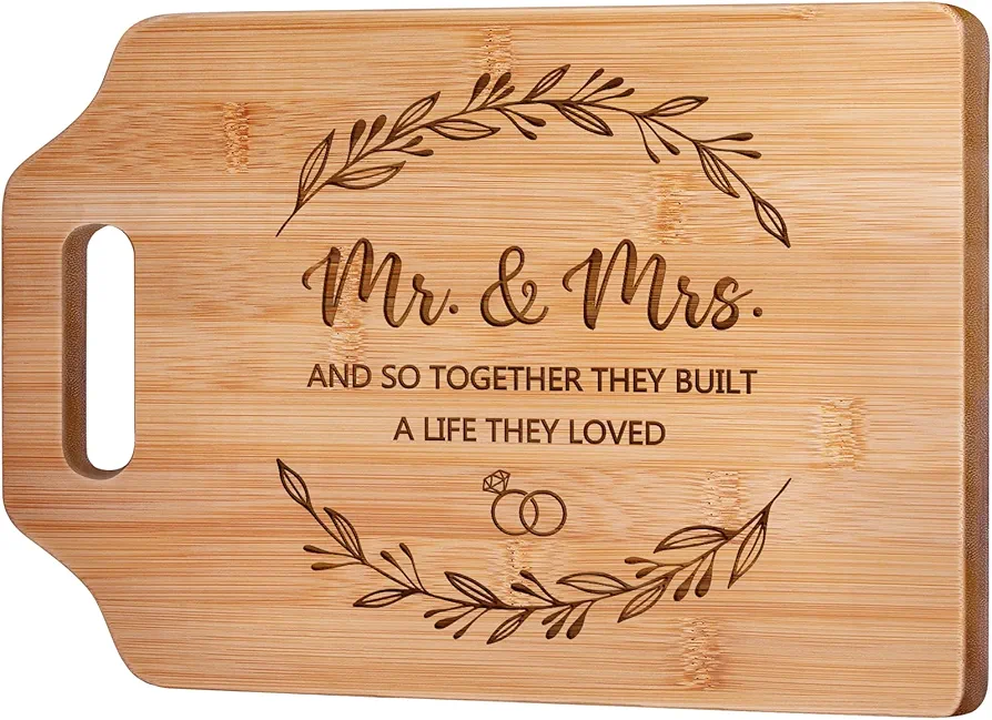 Wedding Gifts for Couples 2025 - Unique Mr and Mrs Cutting Board - Wedding Gifts for Newlywed, Mr & Mrs Gifts for Couple, Wedding Shower Gifts, Bride to Be, Bridal Shower Gifts